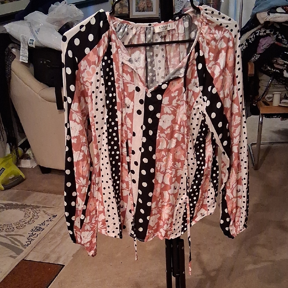 ANDREE BY UNIT Black and Pink Striped Floral Blouse